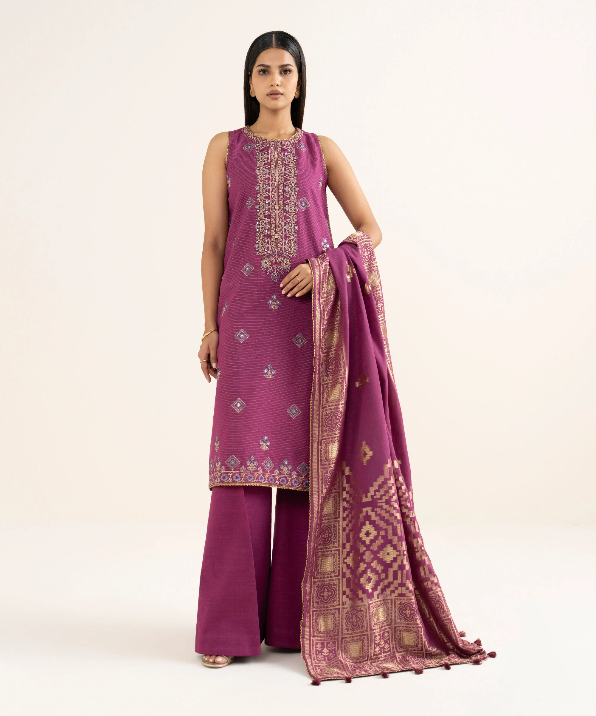 pret embroidered zari khaddar suit 3 piece pret embroidered zari khaddar suit 3 piece