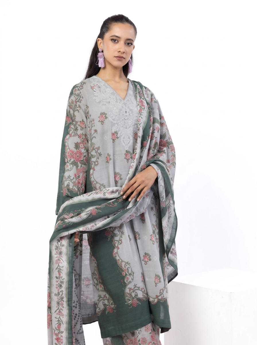 pret embroidered light khaddar suit – 3 piece